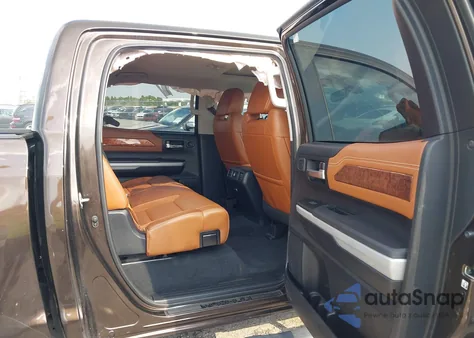 2019 Toyota Tundra 1794 5.7L V8 из США, поврежденный, VIN 5TFAY5F16KX834505